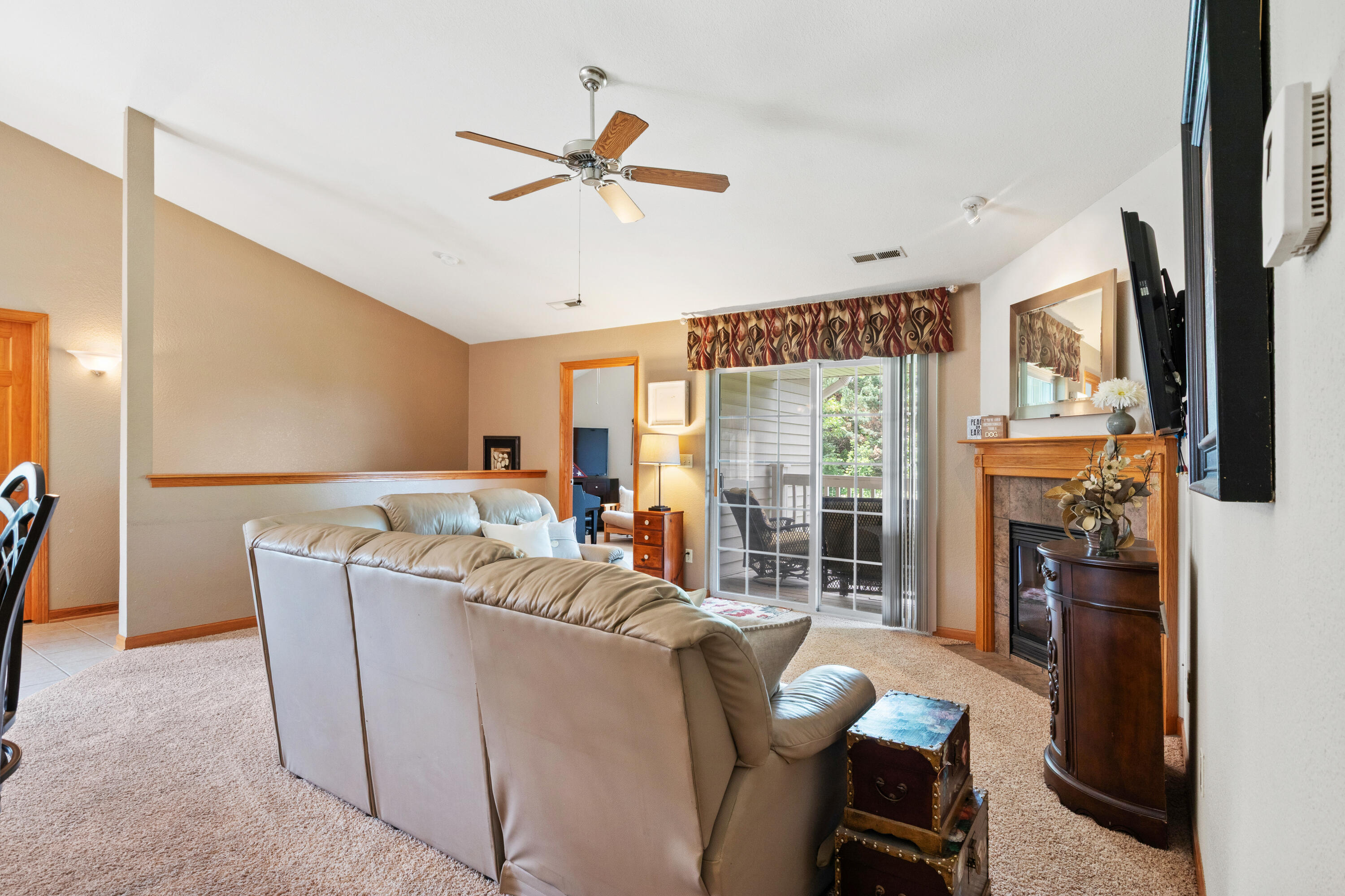 21890 N Weather Edge Cir, H