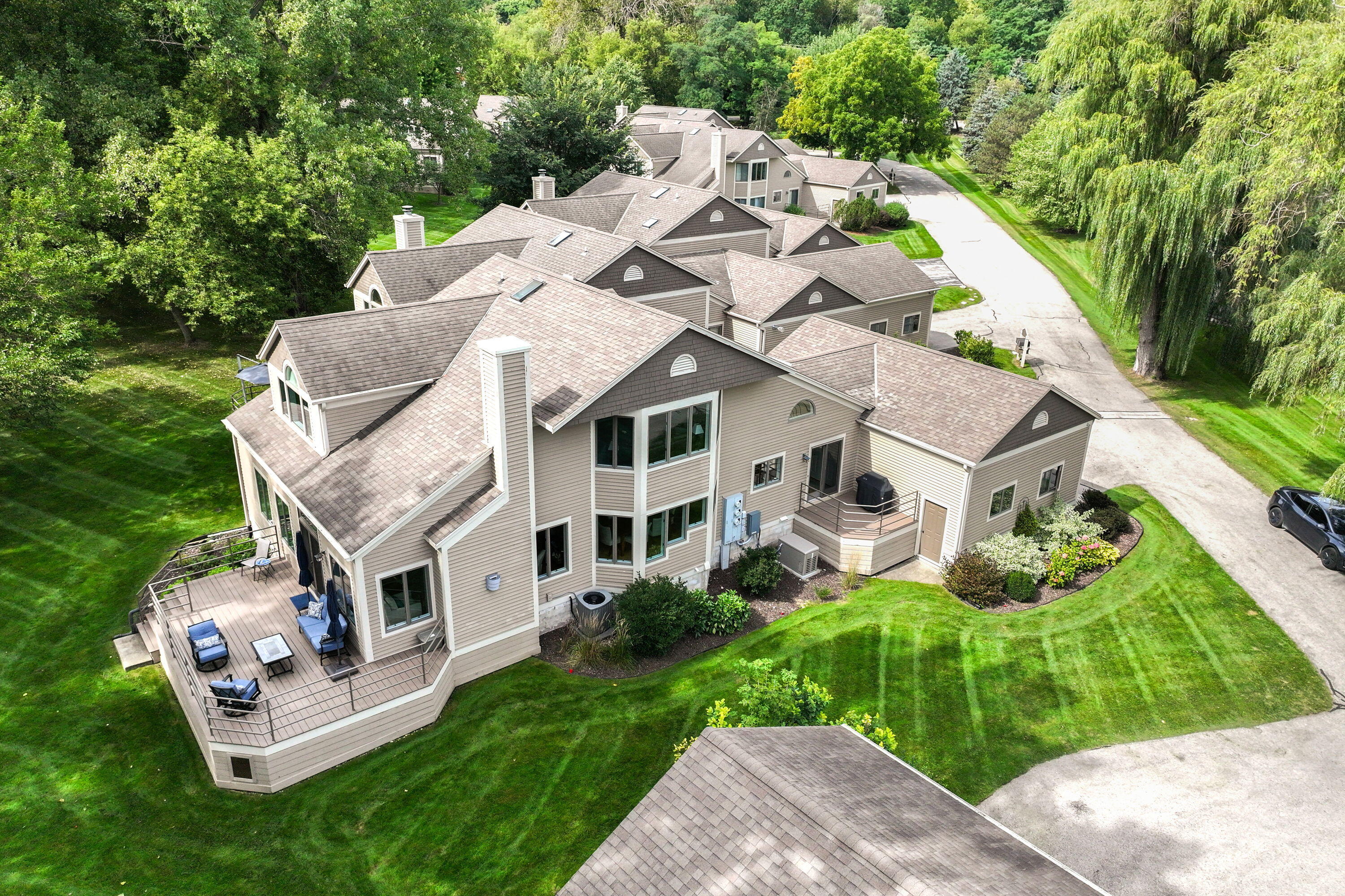W304N2358 N Westwind Dr, 5C
