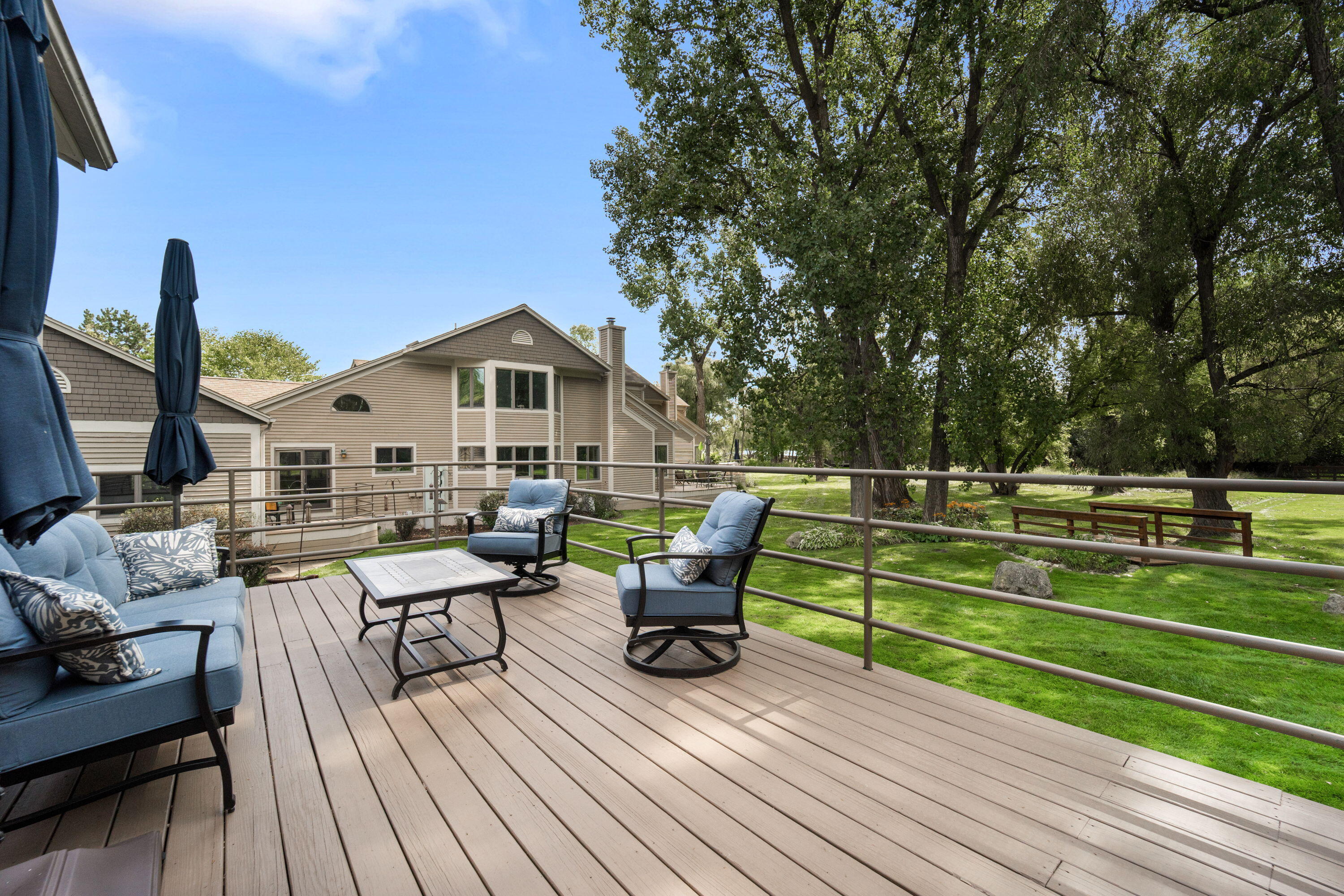 W304N2358 N Westwind Dr, 5C