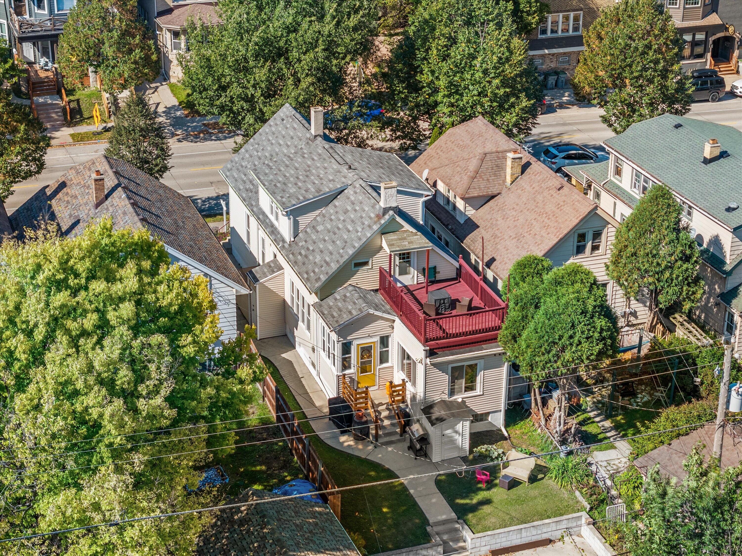 2572 S Howell Ave