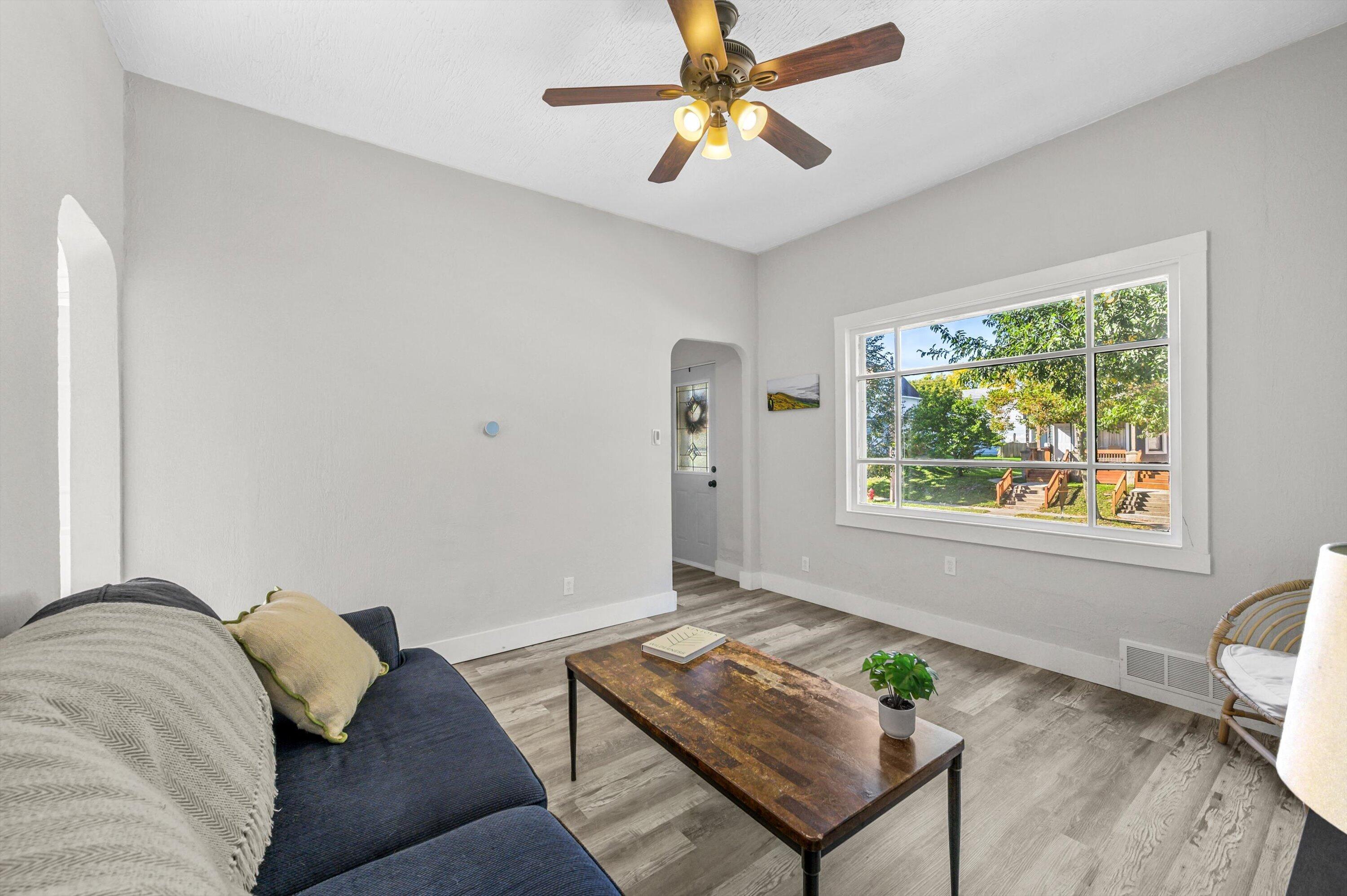 2572 S Howell Ave