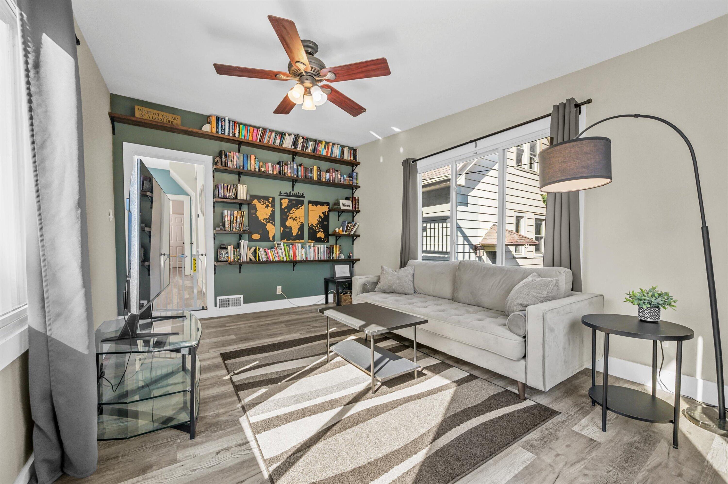 2572 S Howell Ave