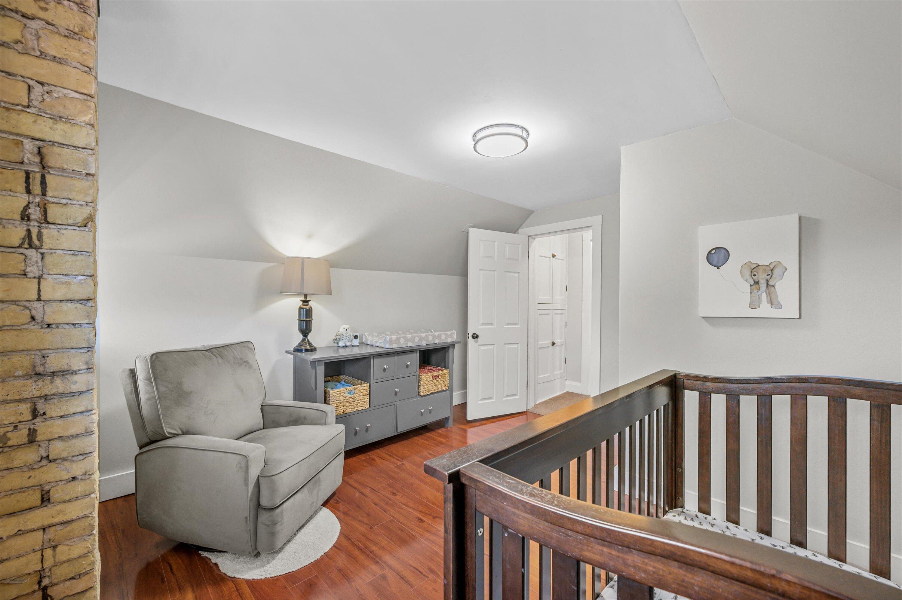 2572 S Howell Ave
