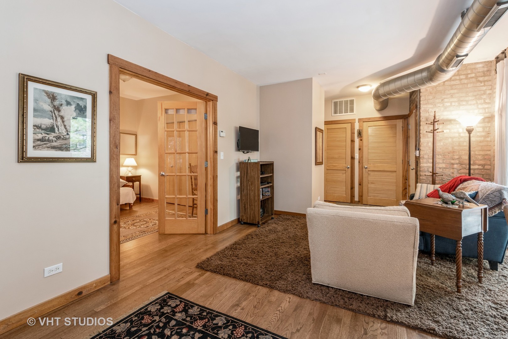 1225 W Greenleaf Avenue Unit: 2E