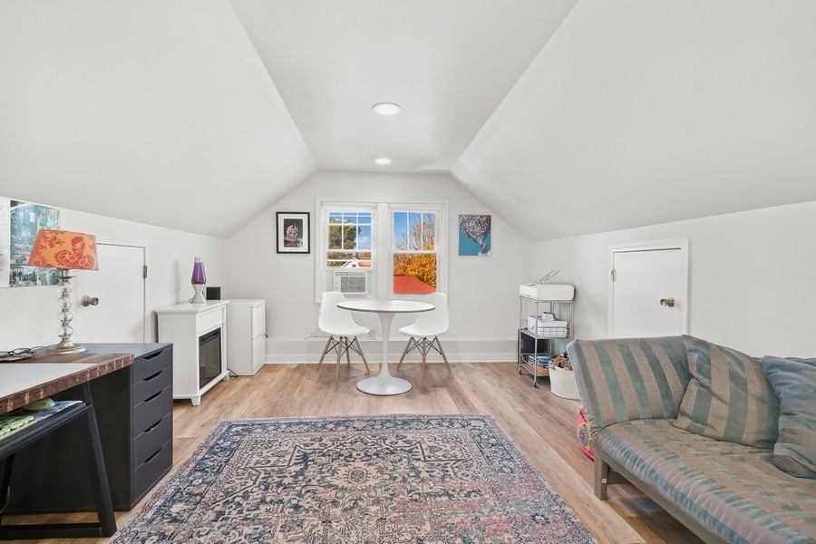 2512 Central Park Avenue