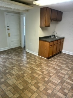 440 Elmwood Street Unit: G