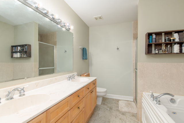 1136 W Fullerton Avenue Unit: G