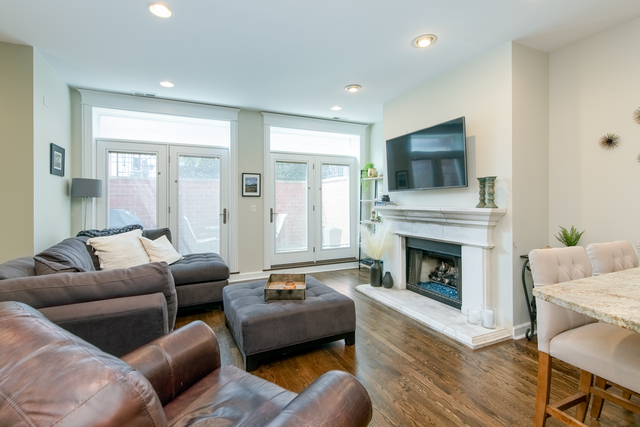 1136 W Fullerton Avenue Unit: G