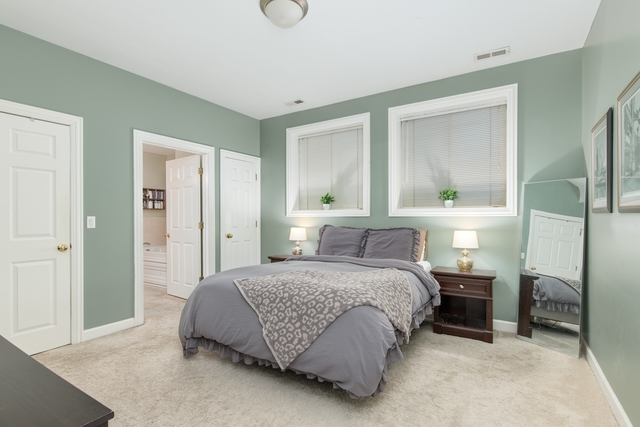 1136 W Fullerton Avenue Unit: G