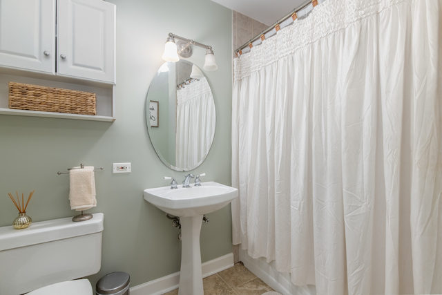 1136 W Fullerton Avenue Unit: G