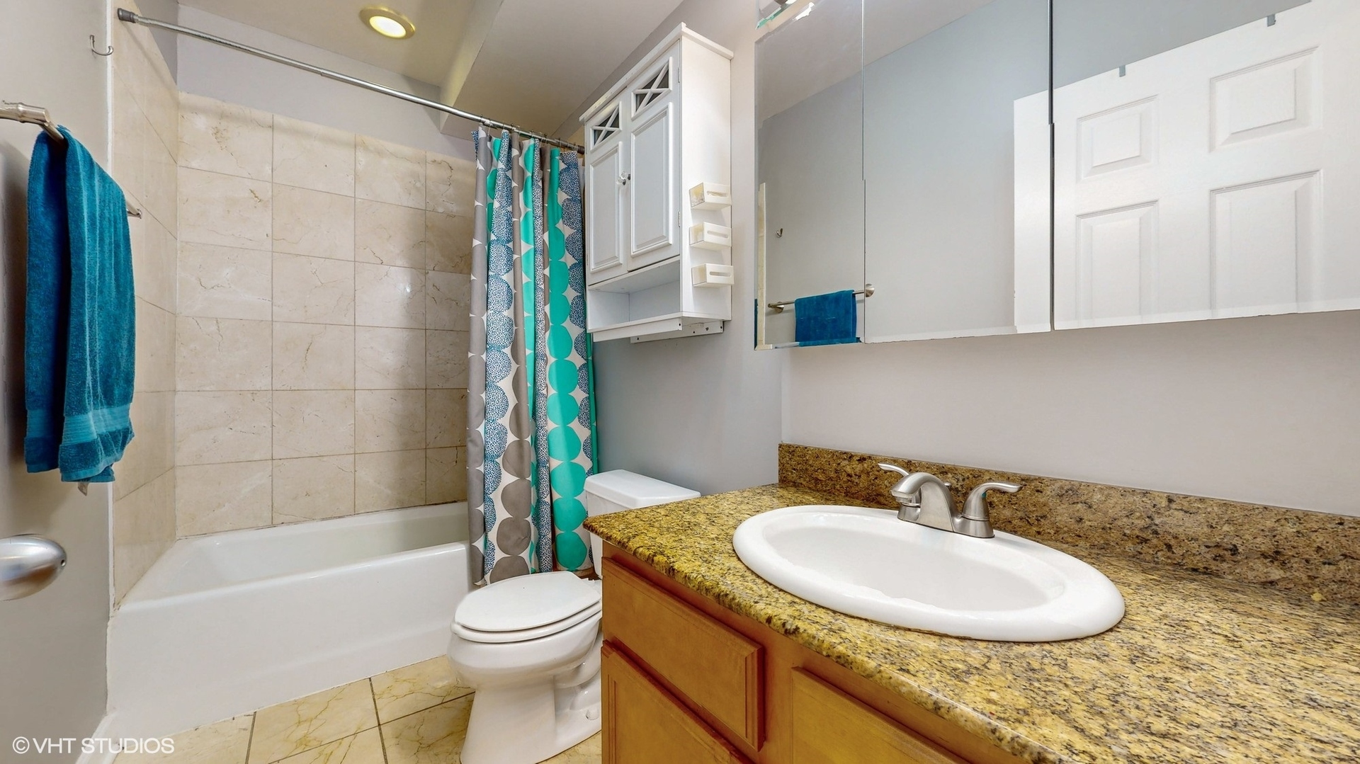 9100 Lamon Avenue Unit: 2N