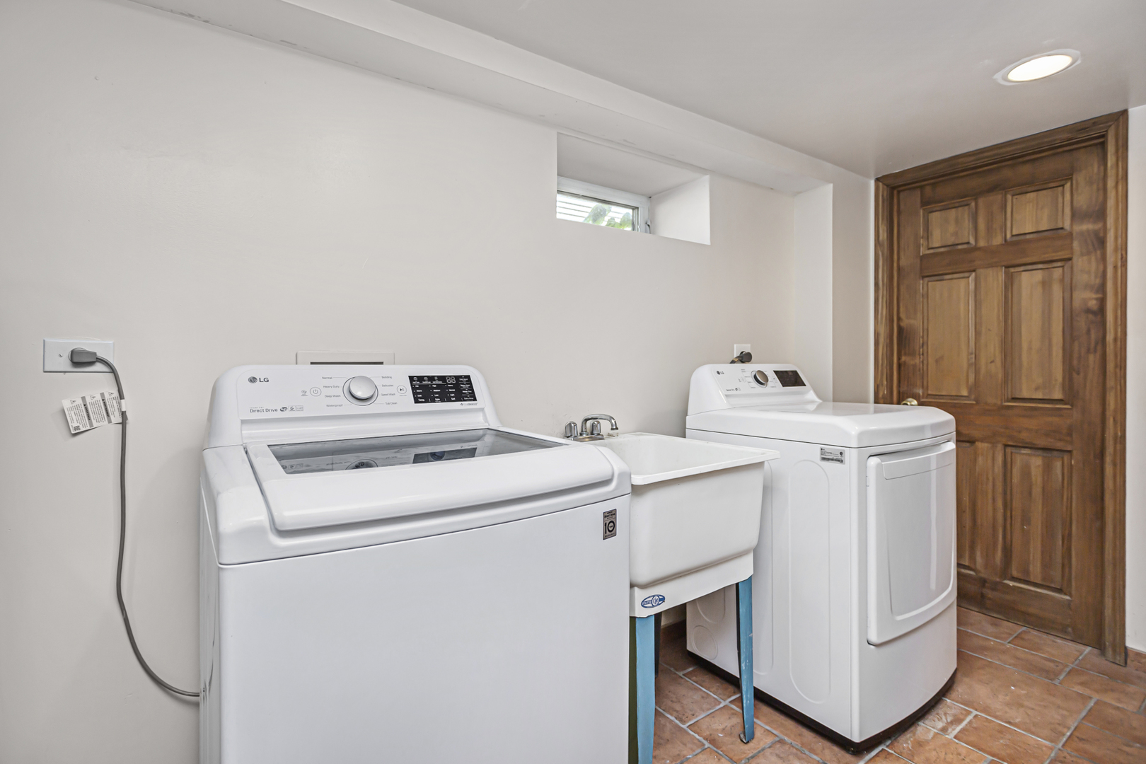 2047 Orrington Avenue