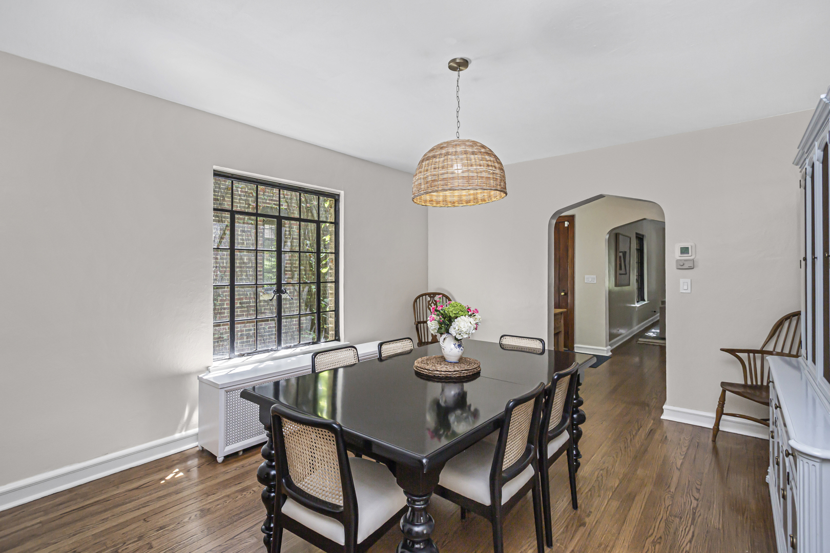 2047 Orrington Avenue