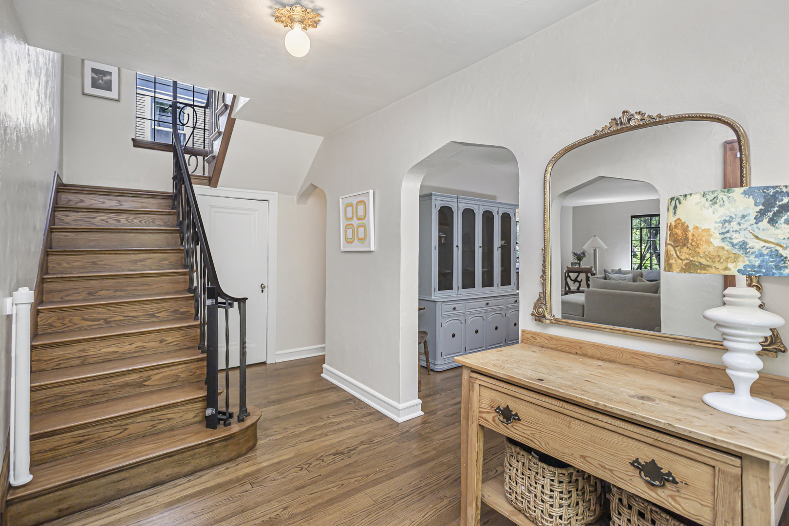 2047 Orrington Avenue