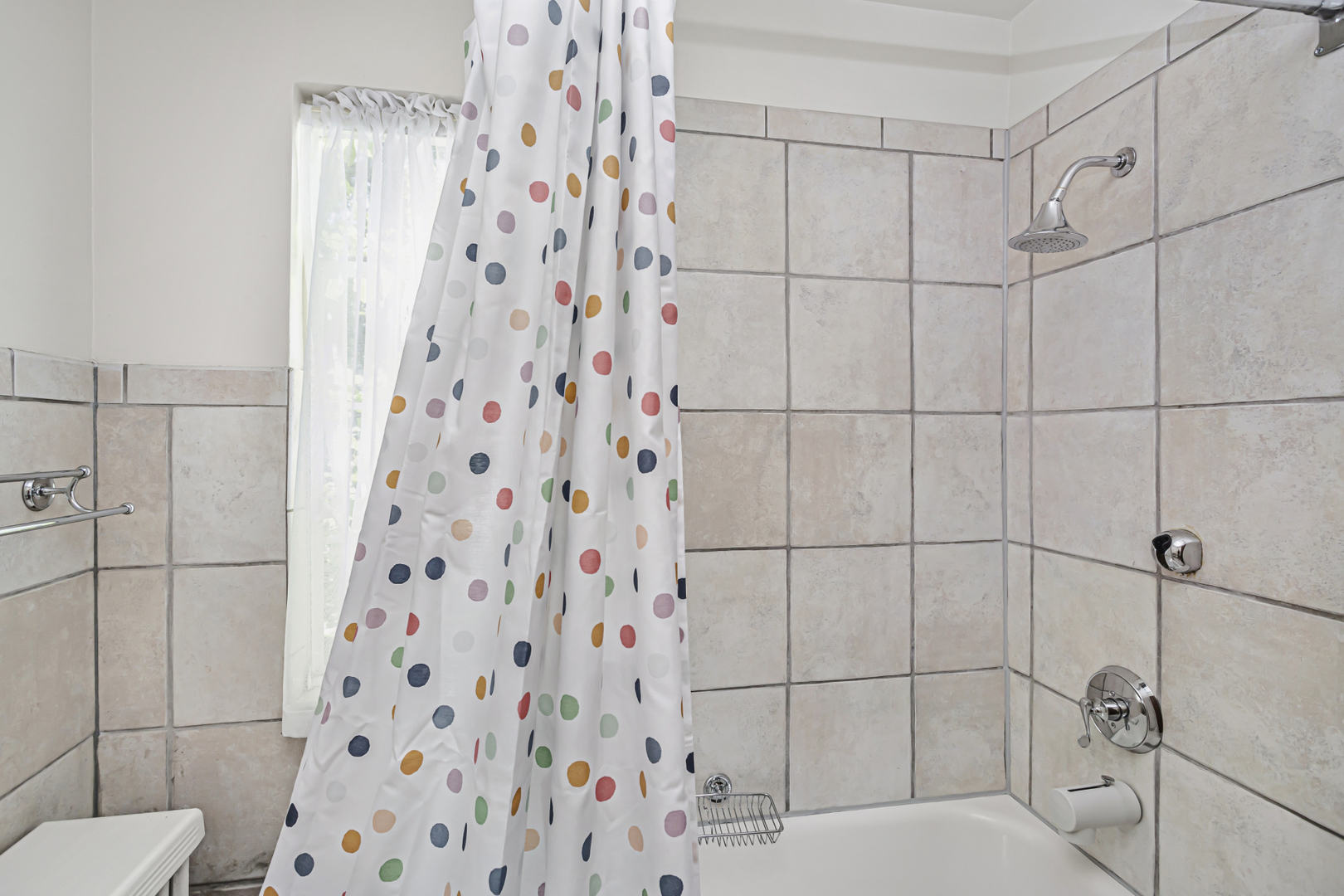 2047 Orrington Avenue