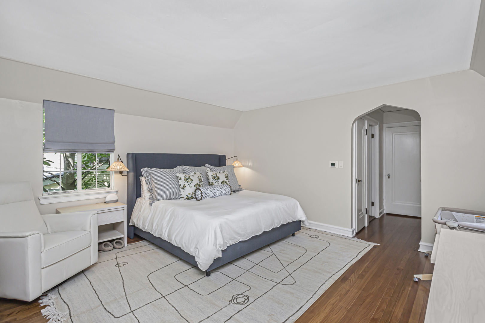 2047 Orrington Avenue