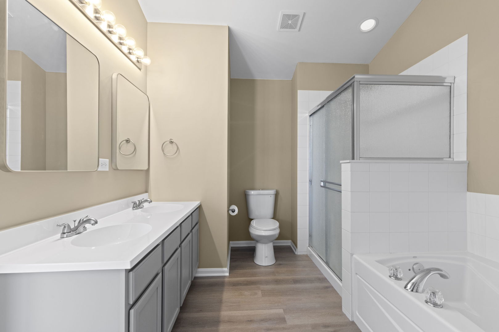 329 S Litchfield Drive