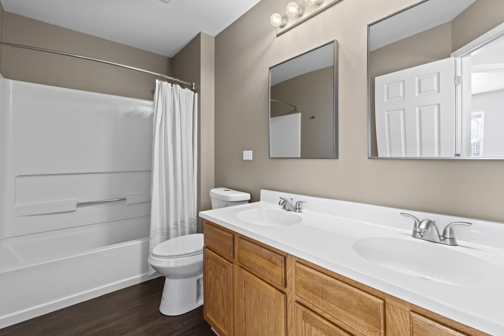 329 S Litchfield Drive