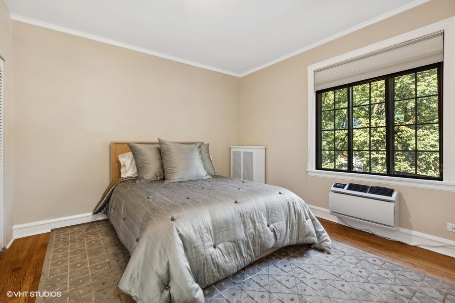 724 Noyes Street Unit: E3