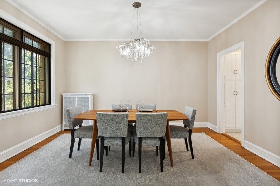 724 Noyes Street Unit: E3