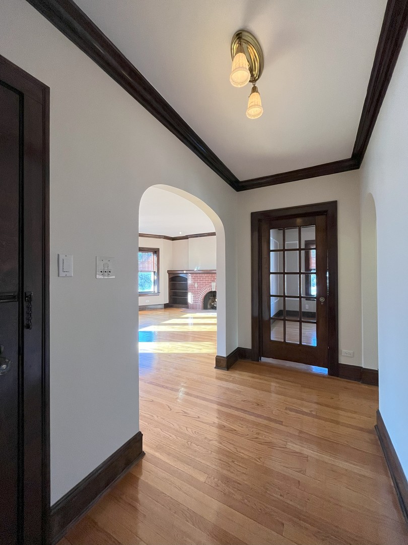 1109 Wesley Avenue Unit: 2