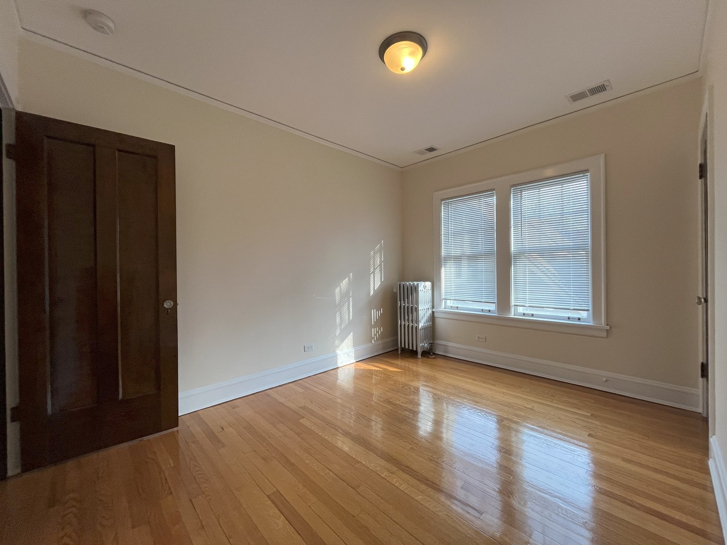 1109 Wesley Avenue Unit: 2