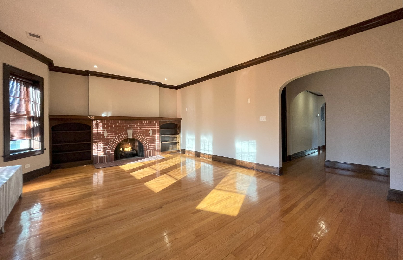 1109 Wesley Avenue Unit: 2