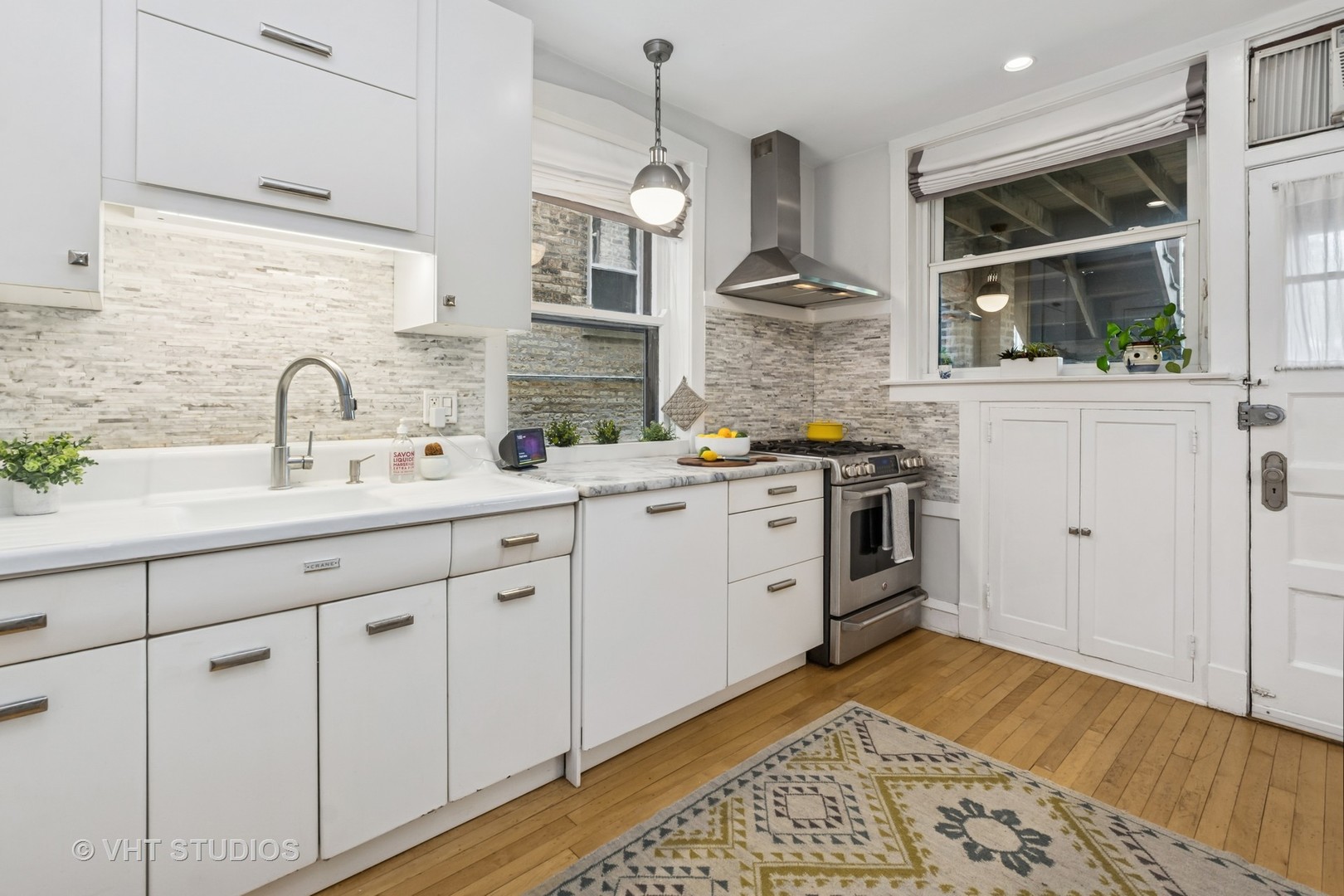 542 Michigan Avenue Unit: 1