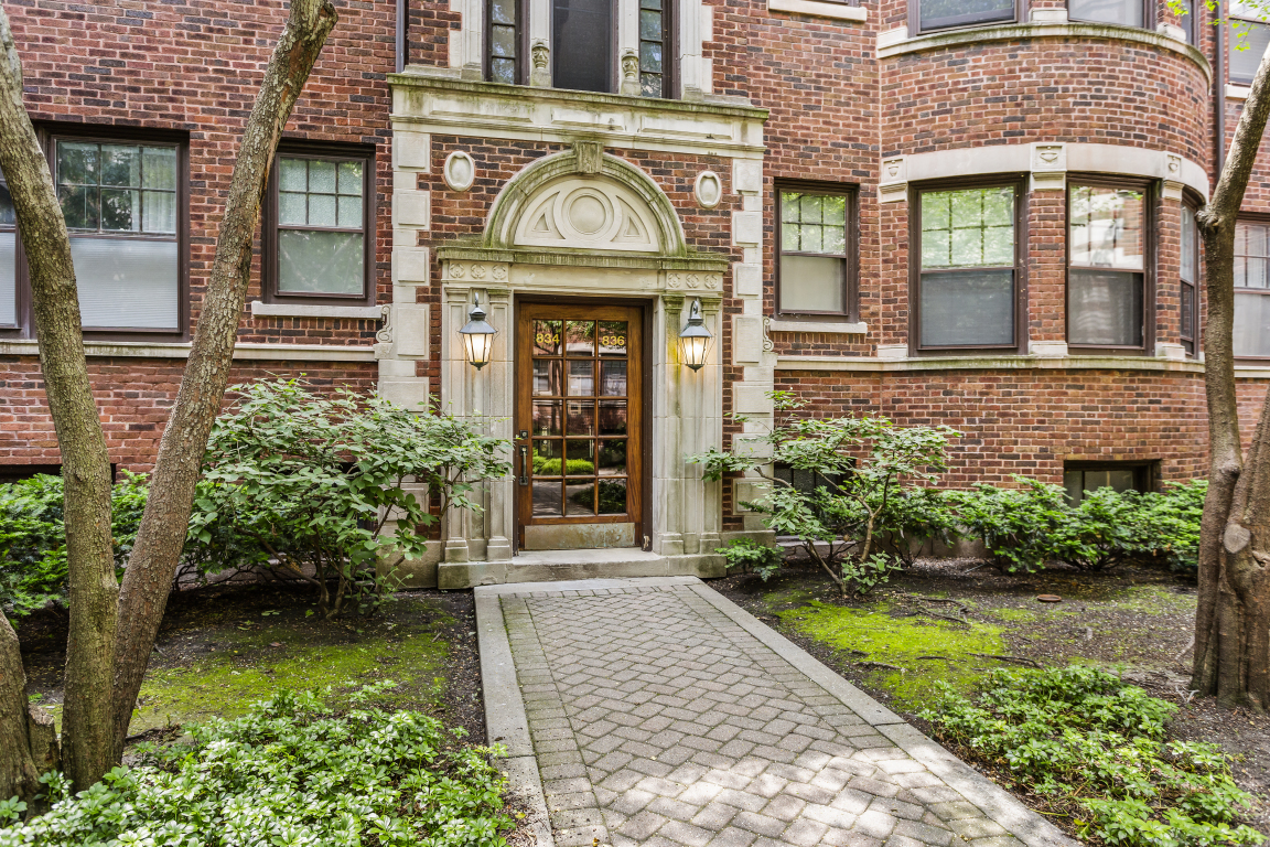 834 Hinman Avenue Unit: 2