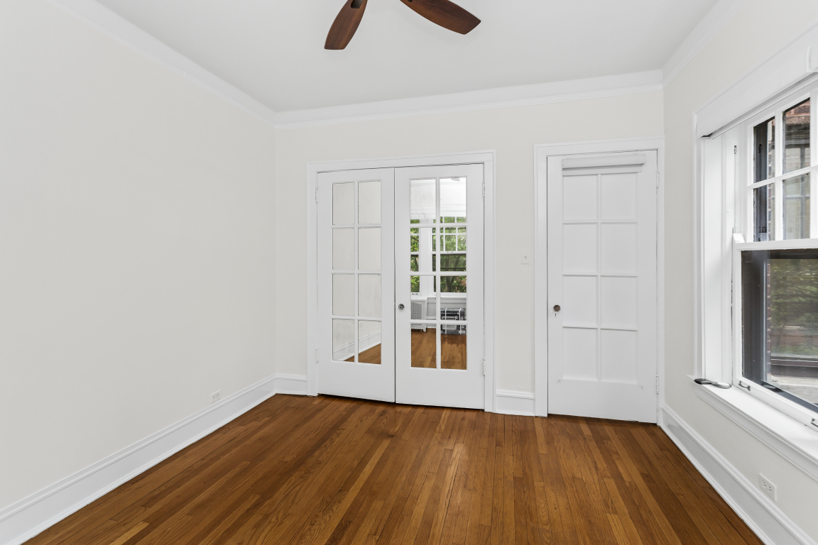 834 Hinman Avenue Unit: 2