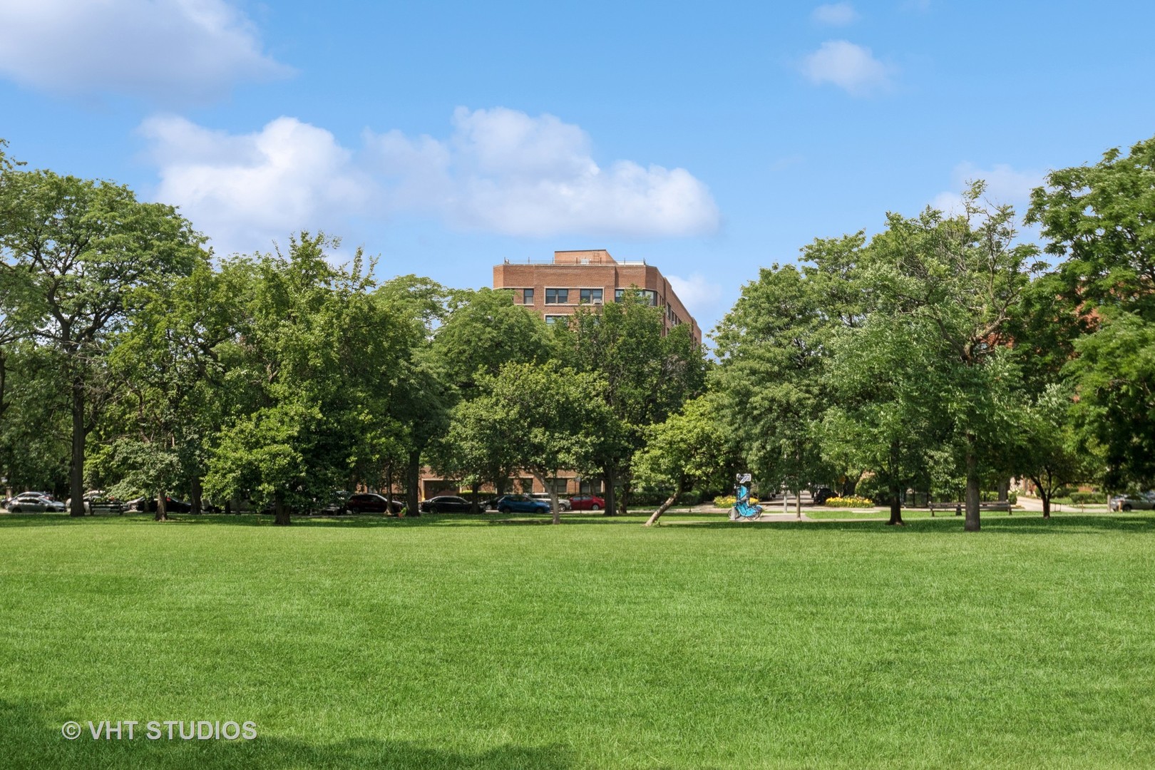 4880 N Marine Drive Unit: 810