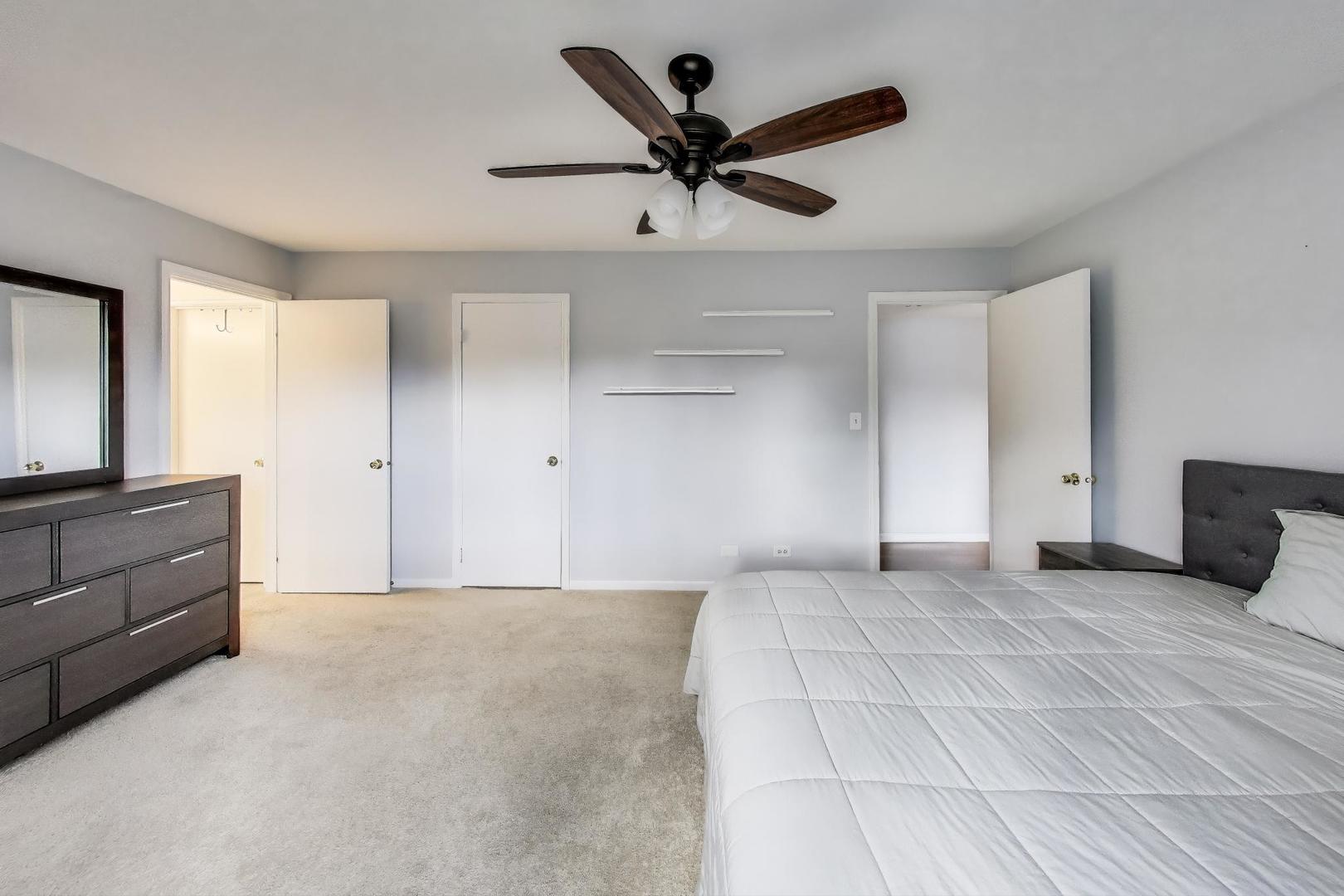 1500 Oak Avenue Unit: 4B