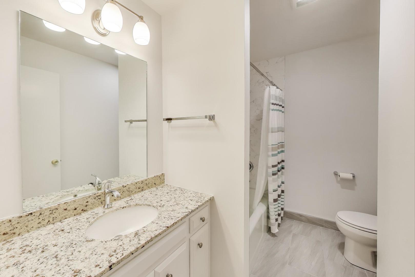 1500 Oak Avenue Unit: 4B