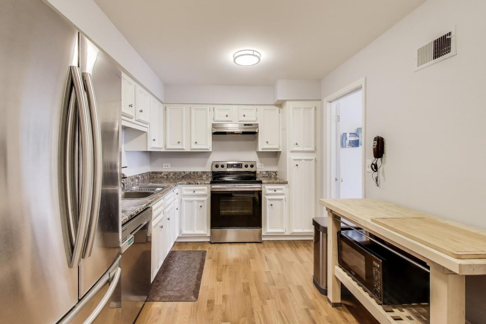 1500 Oak Avenue Unit: 4B