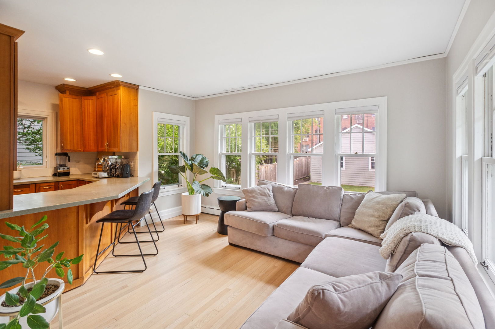 2626 Hartzell Street