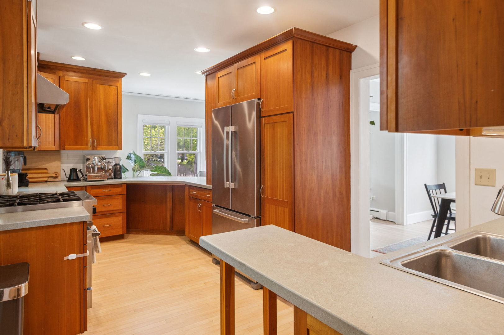 2626 Hartzell Street