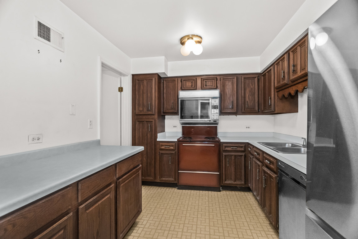 1500 Oak Avenue Unit: 3G