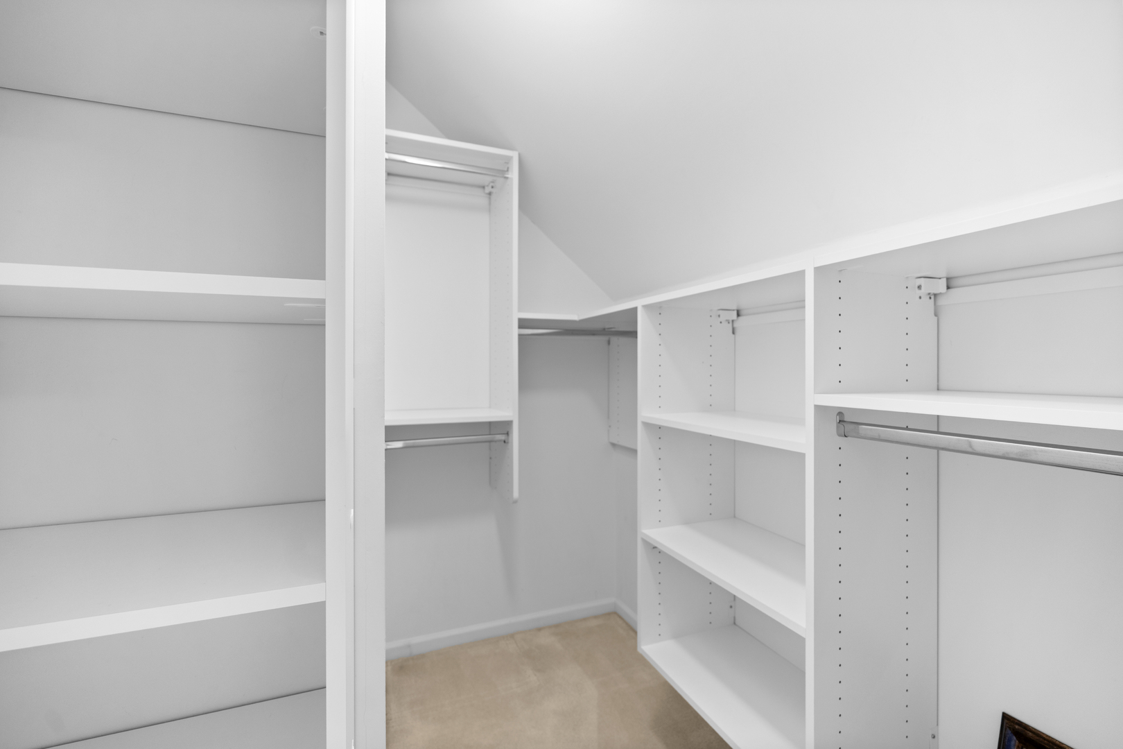 662 Waterbury Avenue