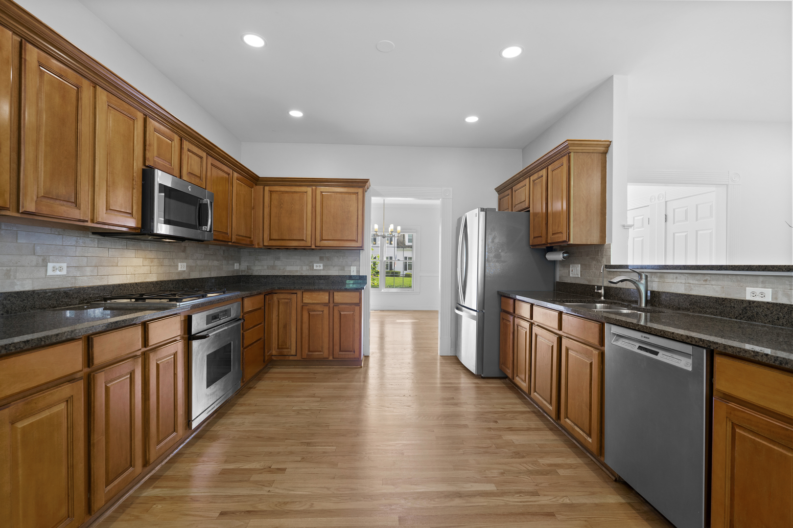 662 Waterbury Avenue