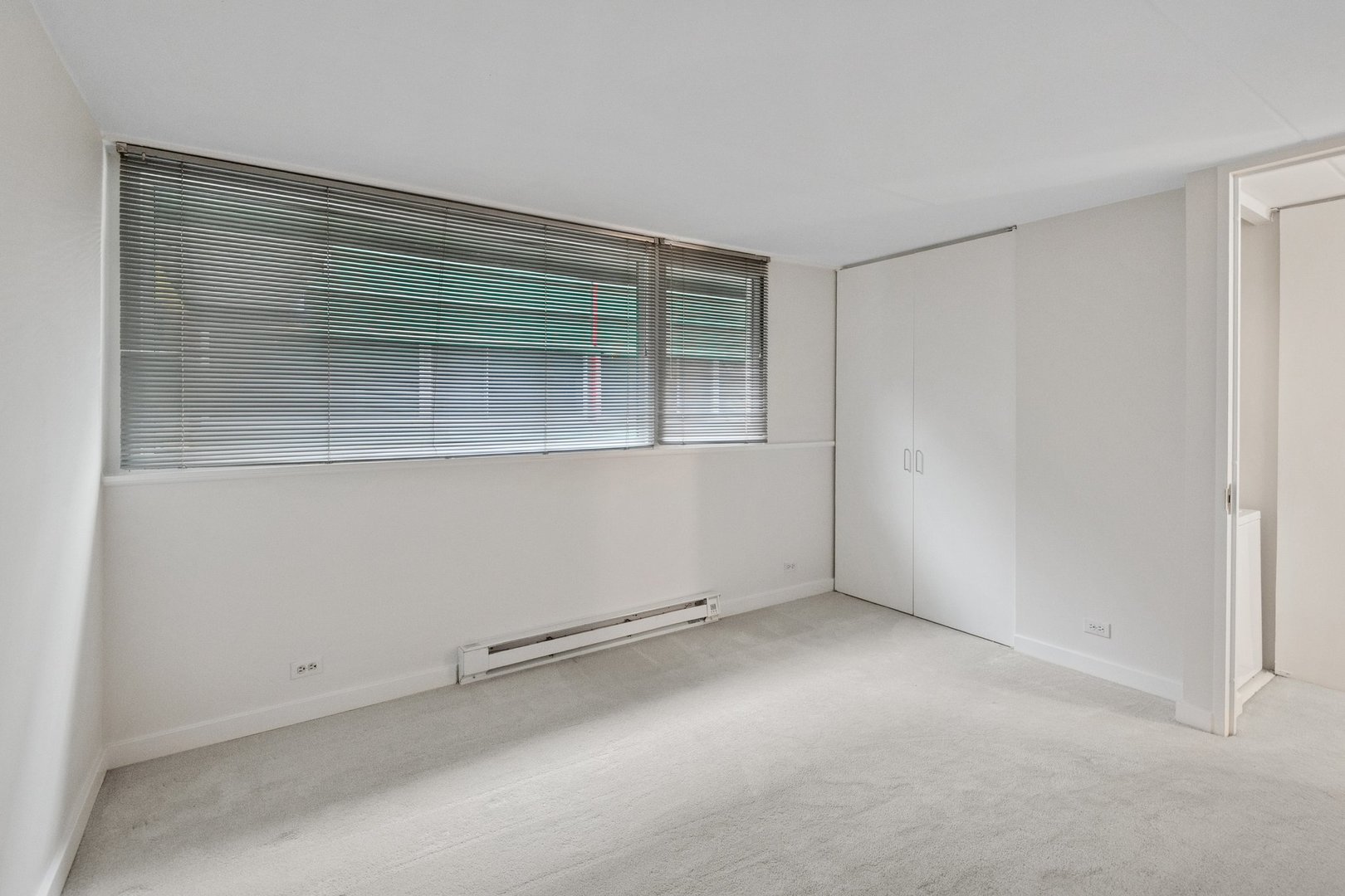 840 Michigan Avenue Unit: 10