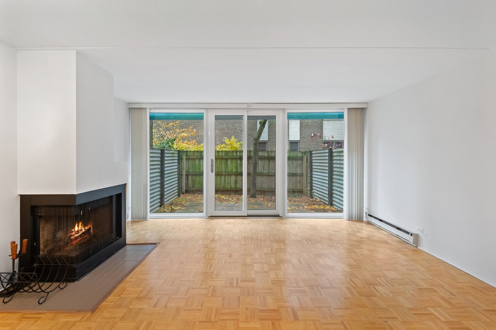 840 Michigan Avenue Unit: 10