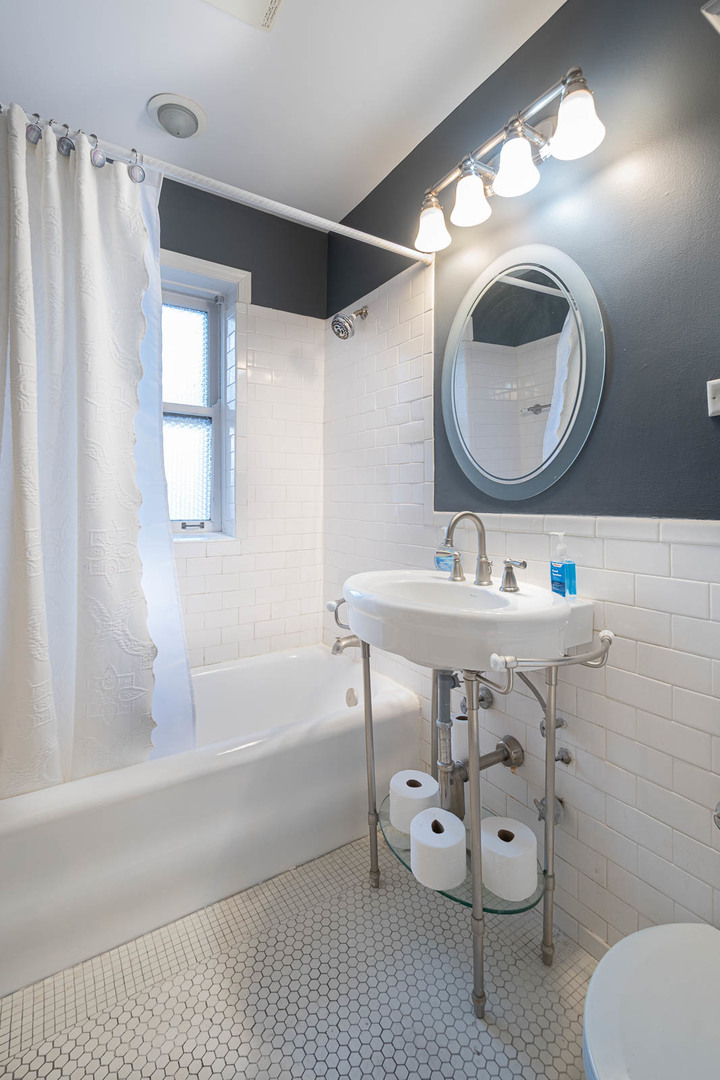 1508 Oak Avenue Unit: 2N