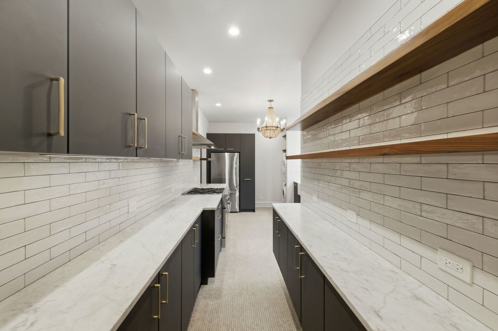 540 Sheridan Road Unit: 3