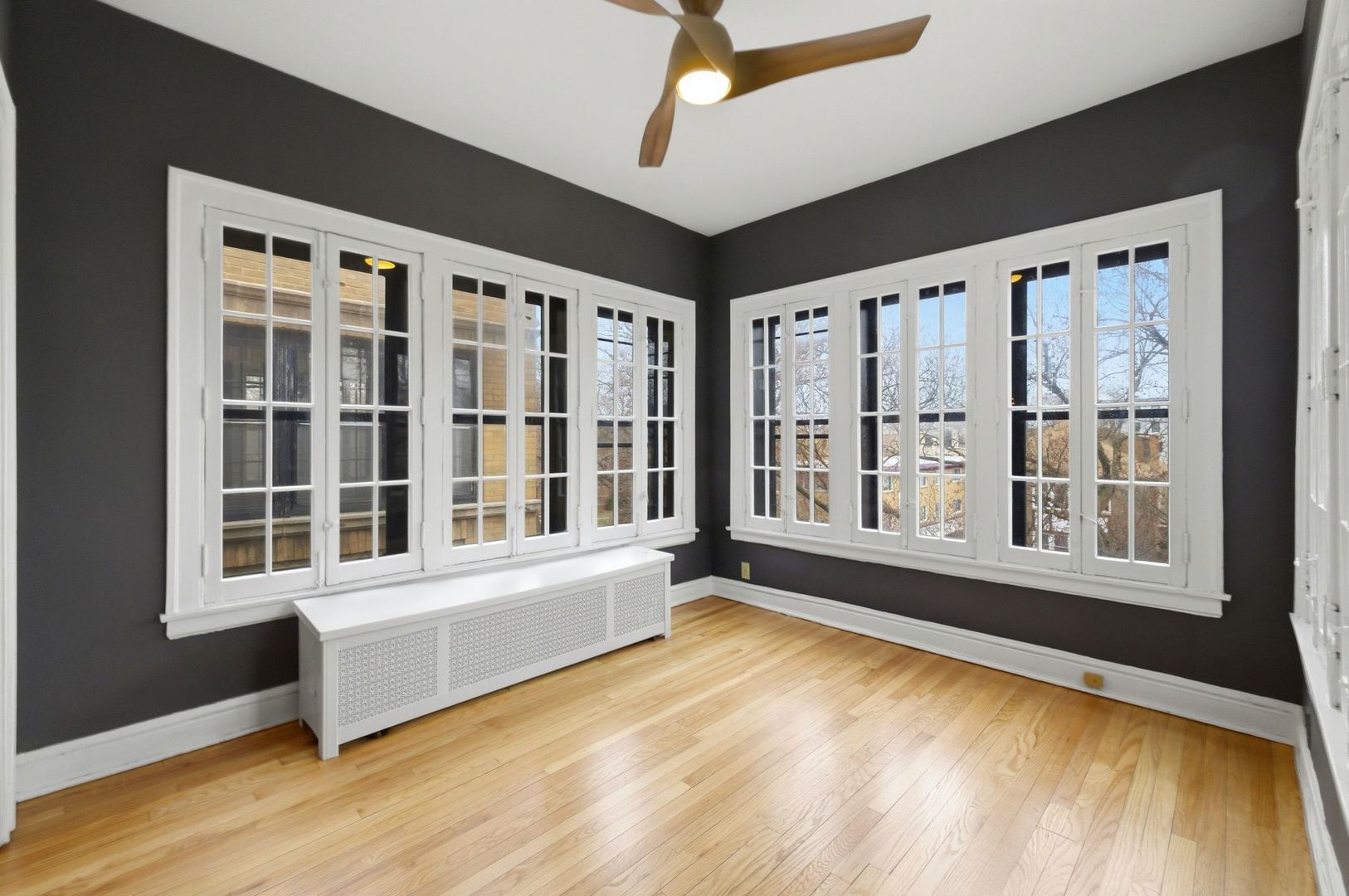 540 Sheridan Road Unit: 3