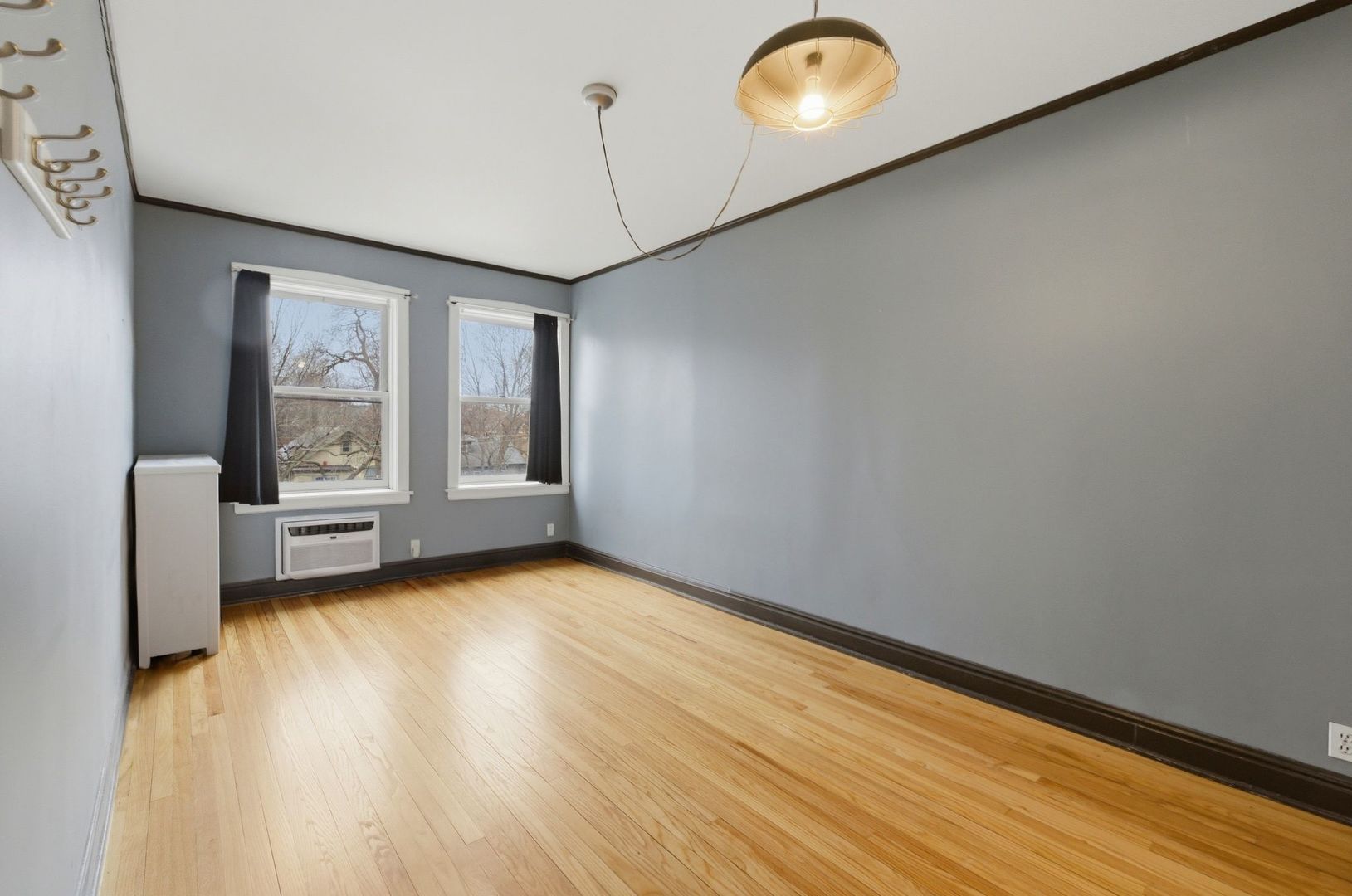 540 Sheridan Road Unit: 3