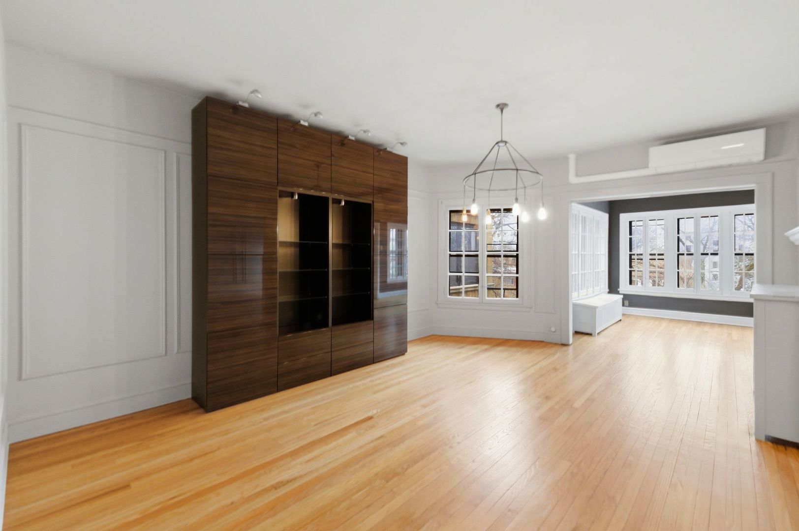 540 Sheridan Road Unit: 3