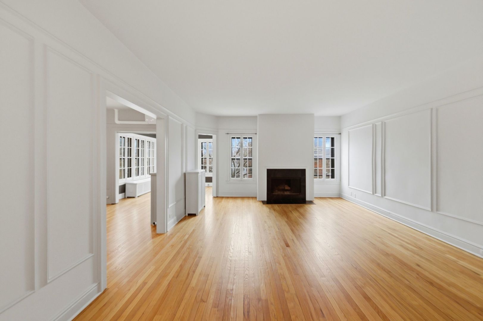 540 Sheridan Road Unit: 3