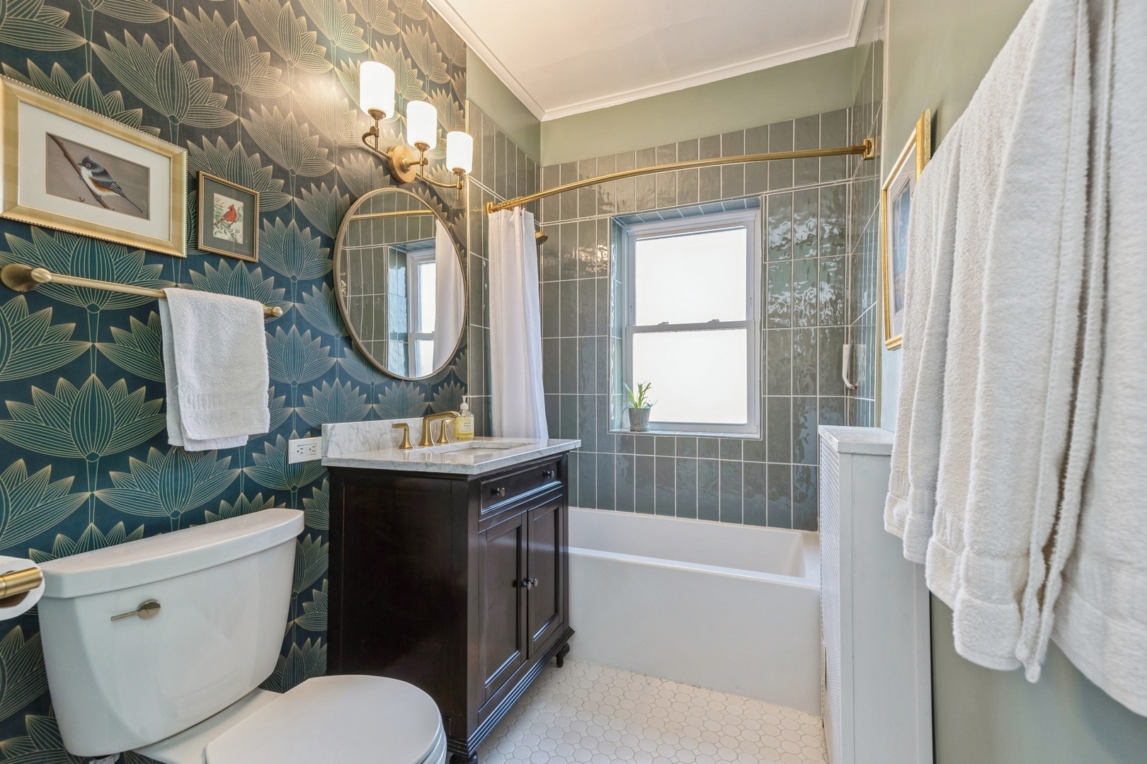 227 Main Street Unit: 3