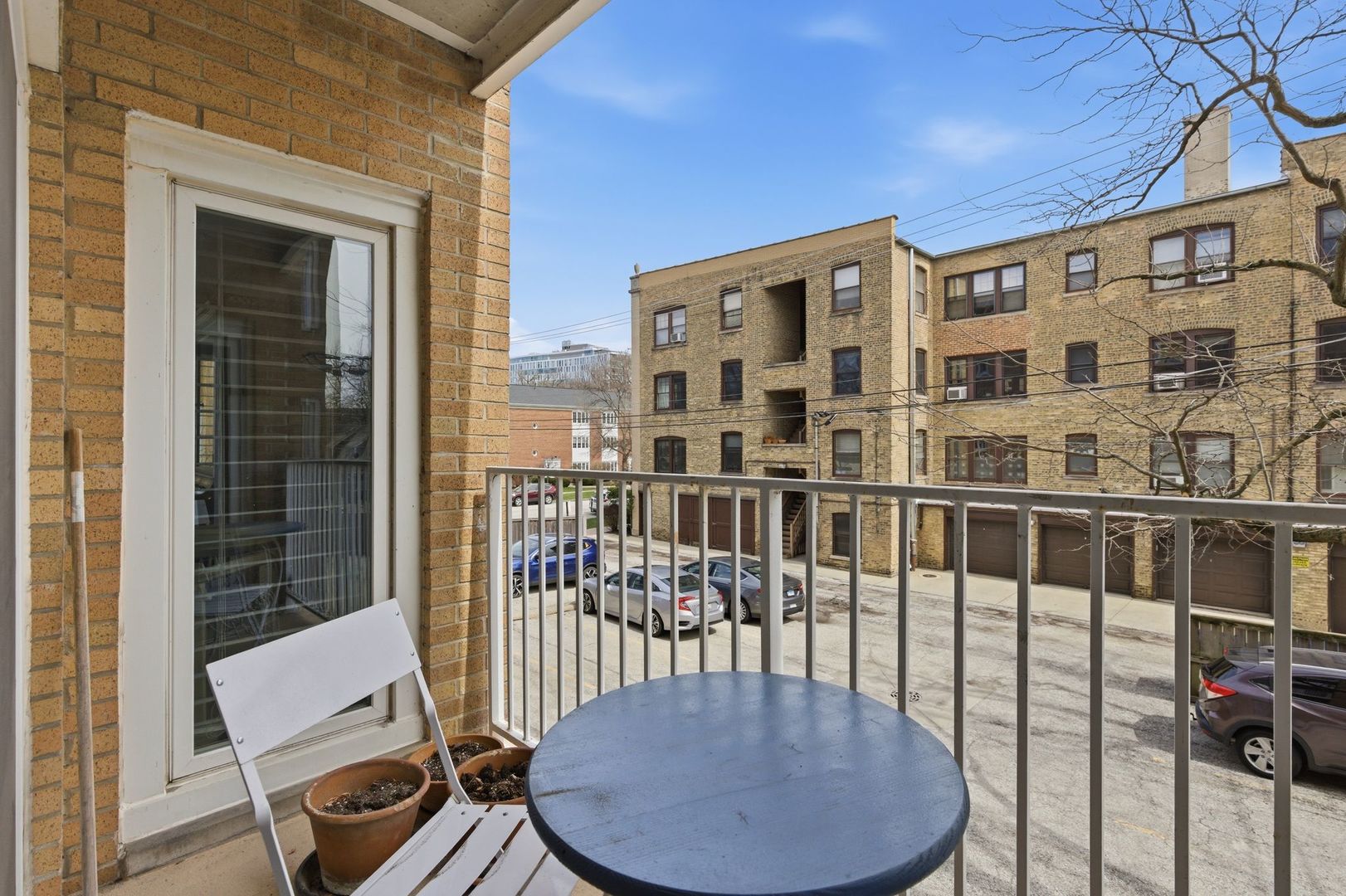 1333 Maple Avenue Unit: 2E