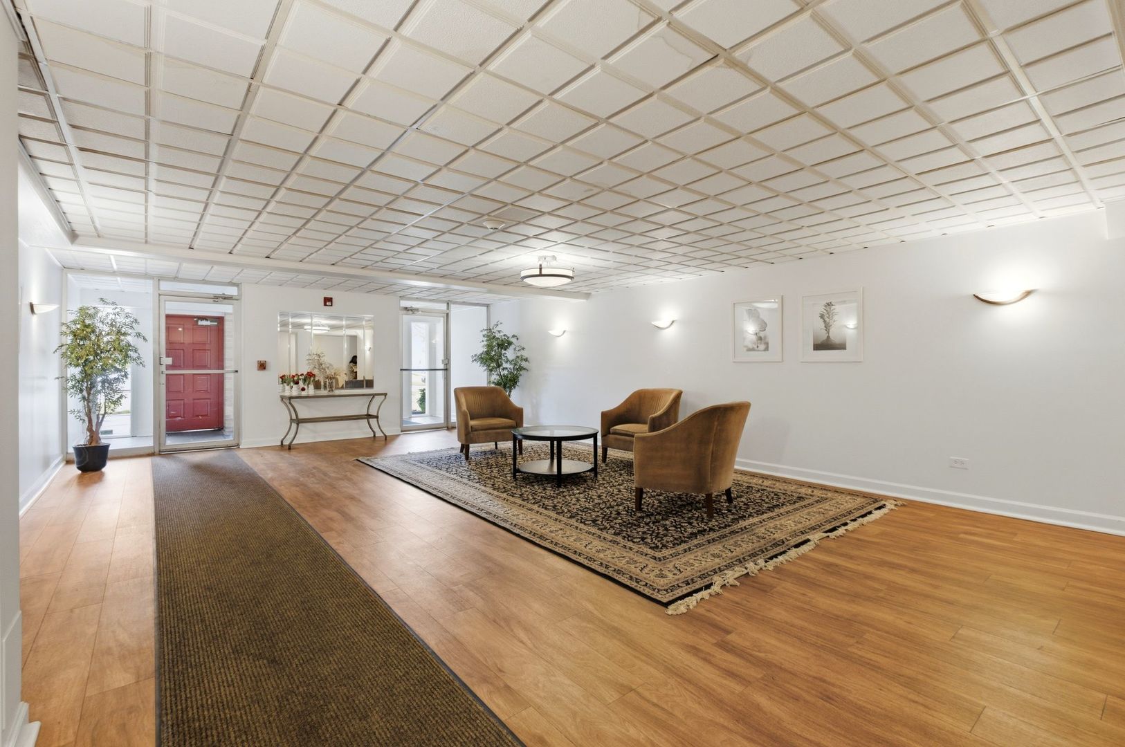 1333 Maple Avenue Unit: 2E